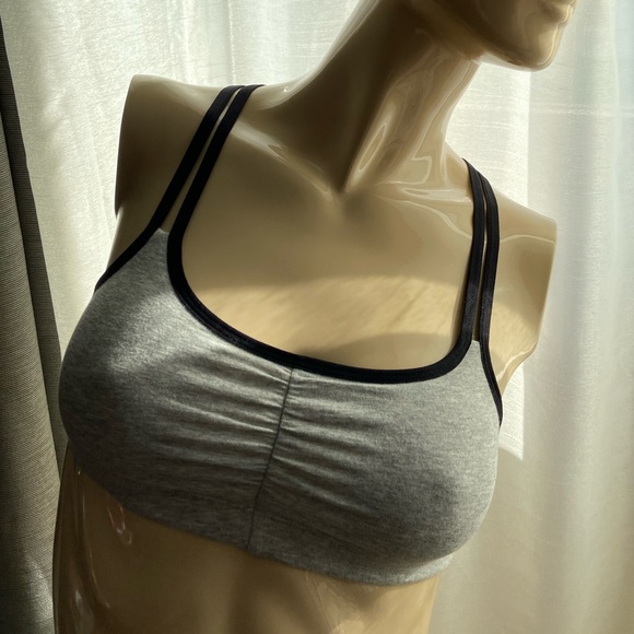 34 fruit of the loom grey and black sports bra - Picture 11 of 12